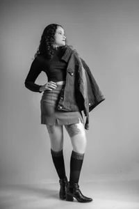 AnnyThompson_ Blaue Shorts Εικόνα 4