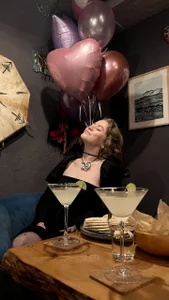 AidaPerry: Public ( 9 фото)