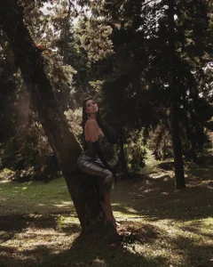 ELEGANT AND SEXXXY od MeganFoxxi_  4 snímek