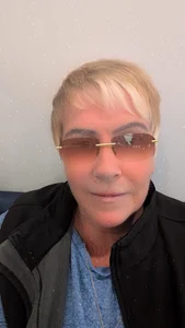 Playful_MILF_Demi Public Pic 7