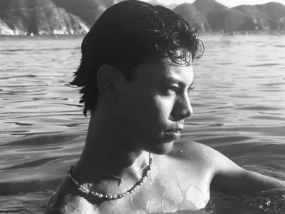 Dammon_Stallion Hot sea  3টি ছবি