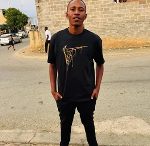 HandsomeBuoyy21 Public Εικόνα 2