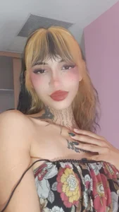 EllieStewart Me Pic 3