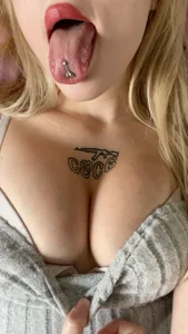 MilanaMike Public Bilde