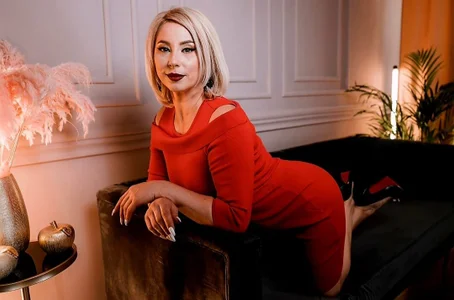 DelyaMonroePublic图片 5