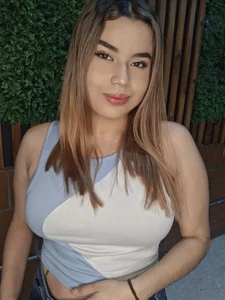 Victoria_vallejo_ your favorite girl 😈🔥 Hình 2