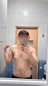 YoungSluttyCub's XXX Nude Photo 3
