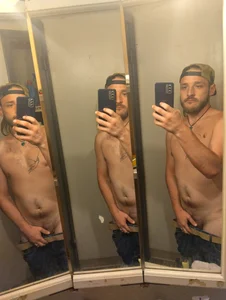 Knuckles420's XXX Nude Photo 1