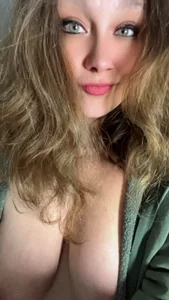 IvanaPlenty Public Pic 5