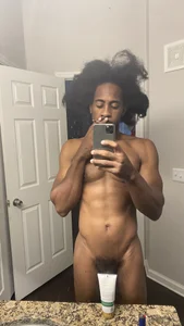 GeniusBody Flexing Pic 5