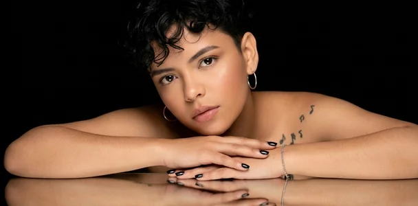 NikiEvanz nice shots Foto 2