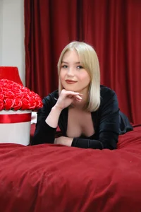 shy__lady Public Immagine  5