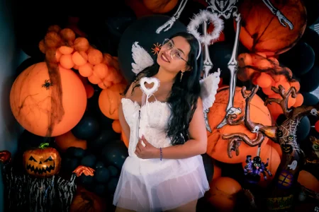 MelissaRhodes Halloween 2025 Pic 8