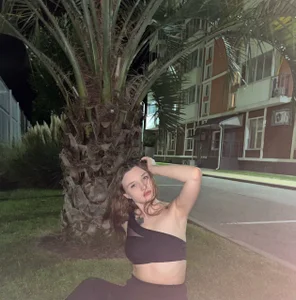 CrystalBrooks Public Pic 6