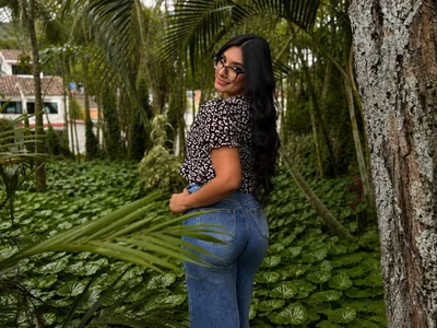 Isis_Osman Between leaves and desire รูป  5