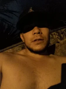 feel it de LevelUpL0ver  8 Imagens