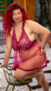 red curls 🥰 de ScarletBlooml  4 photos