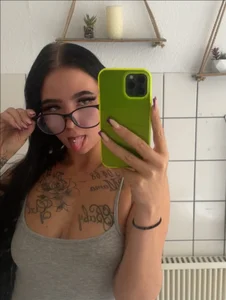 loveezoe Mee Pic 2
