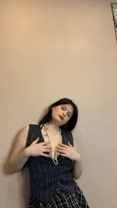 ManaGallob Tease & Please Pic