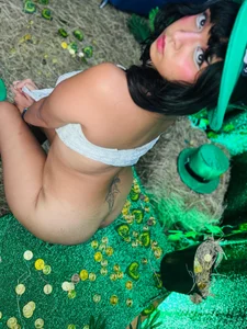 gabriela_cortez Feeling extra lucky today… come test your luck 🍀🔥 Poză 3