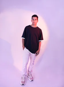 Noah_Greenhartt 🔥 Look at me. Obey the feeling. Pic 2