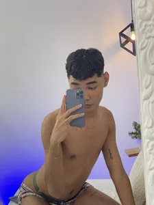 Milo_K's XXX Nude Photo 7