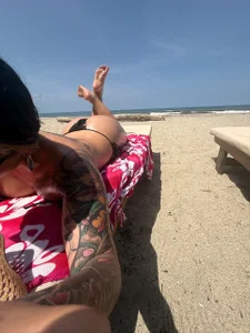 Nathalia_stone_ ONE DAY AT A TIME....🌊🖤 Foto 2
