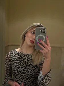 Mia_goddess_ Public Immagine  3