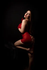 karly_rioss RED TEMPTATION 🍒 Pic 5