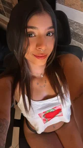 Divinee_Cloe Public Immagine 