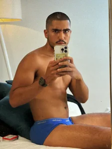 Morenito calvo od david__johnson372  snímek