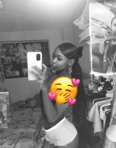 Helen_Aguilar Public Pic 5