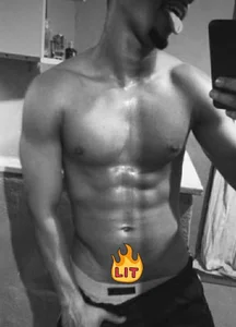 Eu de HenriqueGotze  2 Imagens