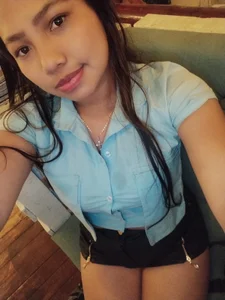 melanyywood Public Pic 2