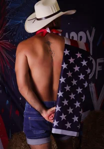 mister_miike Independence day  3টি ছবি