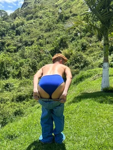 peterannaud in the field Pic 4