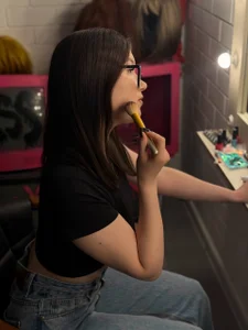JennyGibson: 5 minutes before the start of the stream ( 9 фото)