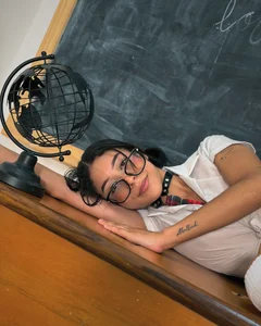Ellie_Apex Public 사진 3