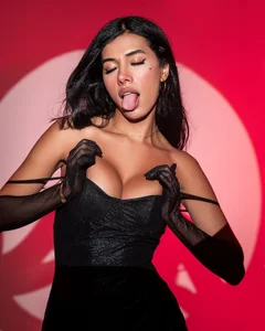 dani_parker_のFEMME FATAL💖の 6枚の写真