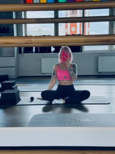 Zdjęcia tykioty_Miley sporty♥♥:  5