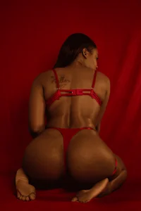 KaiaBrown: 🔴MY HORNY VALENTINE 💝🎁❤️ ( 4 фото)