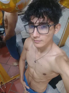 tim_cooper I just got out of the bathroom, my loves :3 Billede 3