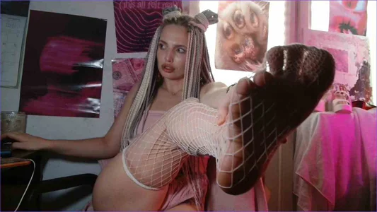 YouSpaceWikki's he he Sex Photo 1