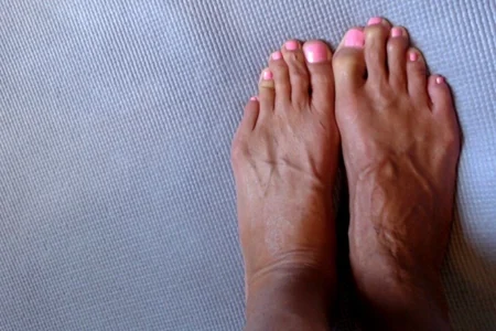 Taylorsexbot: feet ( фото)