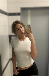 KeilaJeschon Treasure hunting 😌💎😎 Pic