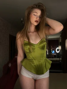 Jenny_Skinner20 Public Pic 7