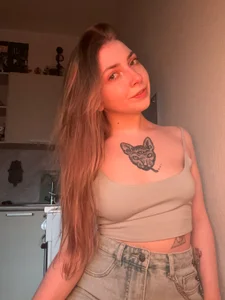 Bunny gives you some sunshine 🐰🌞 de Sunny___Bunny  Imagens