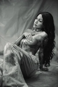 LunaRusoのShadow on the skin🖤💨の 8枚の写真