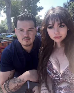 Kimberlykums13 Public Immagine  2