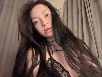 Alice_1n_Wonderland_ Bedroom snaps Hình 7